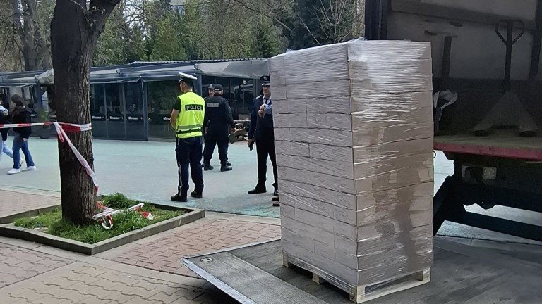 Мастилени петна по бюлетини в Благоевград наложиха реорганизация в последния момент