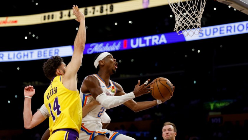 Лейкърс удари Хюстън плейофно