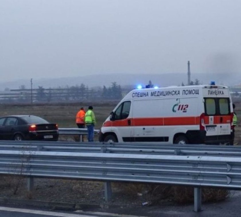 Кола прегази дядо на магистрала "Марица"