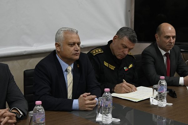 Дечев и Кандев на срещата с шефове на МВР: Действайте безкомпромисно!