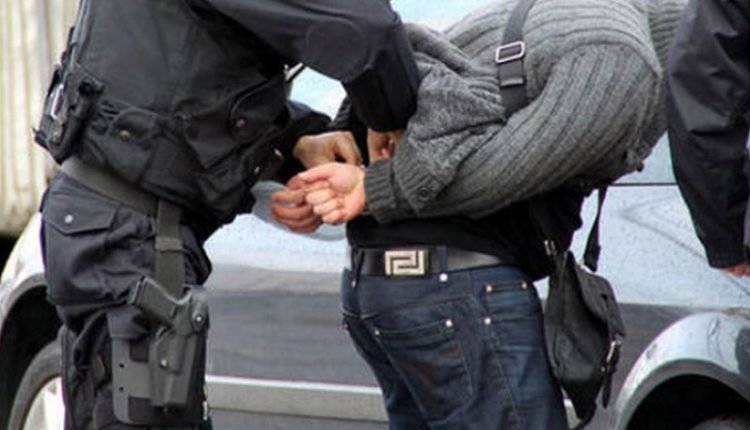 Арестуваха двама ученици, нападнали мъж в София