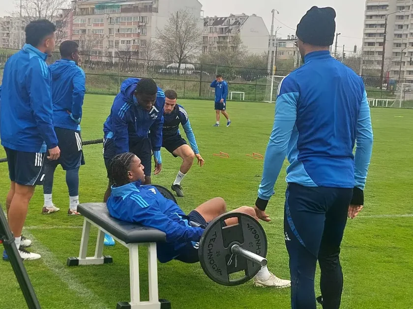 Левски тренира без четирима, подсилва се с още двама испанци