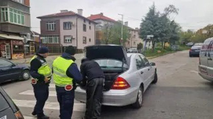 Арестуваха ромски кмет в Гърмен, обиск на заместник-кмет - намерен е пистолет
