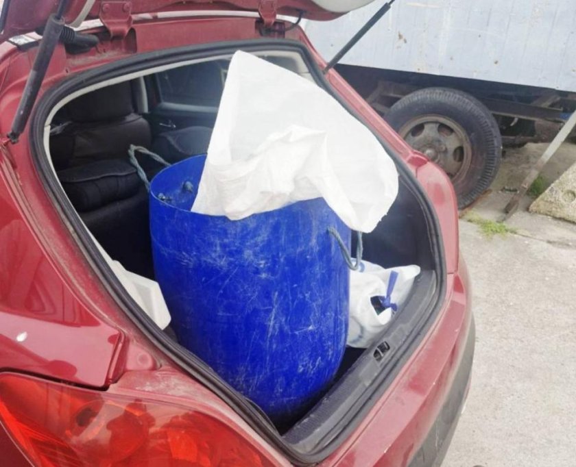 Иззеха над 18 кг калкан от автомобил край Балчик