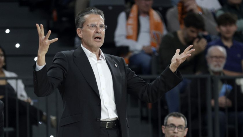 Треньорът на Валенсия е номер 1 в Евролигата