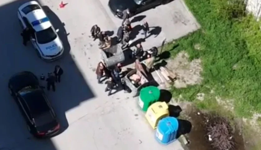 Младежът, убил баща си с кухненски нож в Пловдив, дни наред изхвърлял части от тялото му