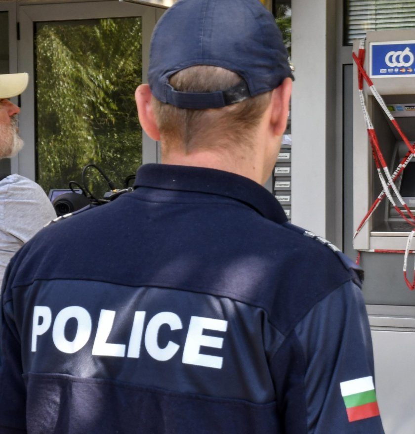 Полицай, разследван за лихварство, осъди две съдилища за бавно правосъдие