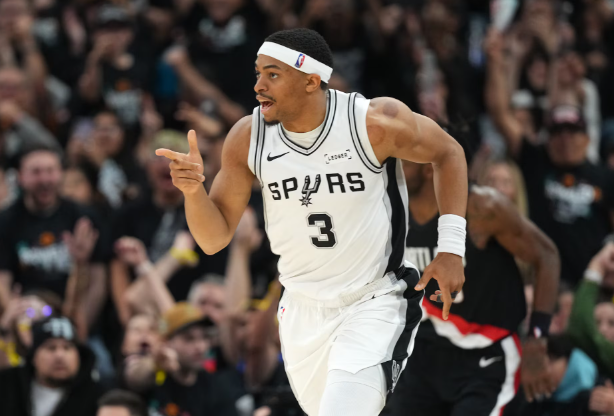 Келдън Джонсън спечели наградата за &bdquo;Най-добър шести играч&ldquo;