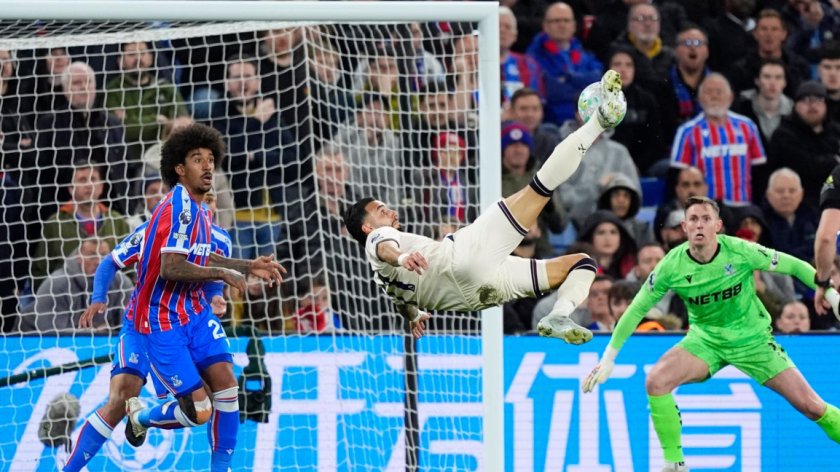 Две нули в Лондон и хвърлиха Уулвс и на теория