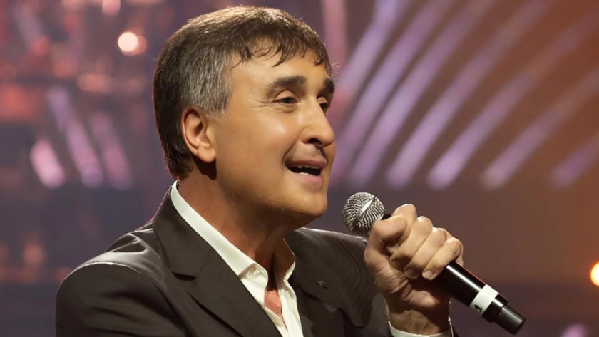 Веселин Маринов отбелязва 45-годишна кариера със &bdquo;Златна колекция&ldquo; и над 60 концерта