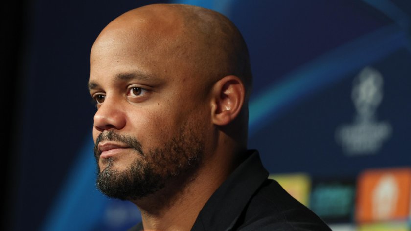 Наказаният Компани бесен, че гледал мача от трибуните