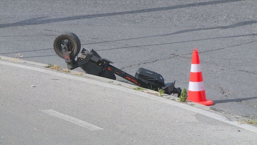 Ужас в Пловдив: 22-годишна загина при падане от тротинетка