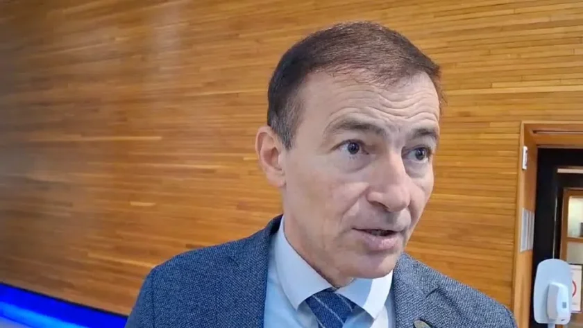 Ковачев: Не трябва да се допускат анонимни профили в социалните мрежи