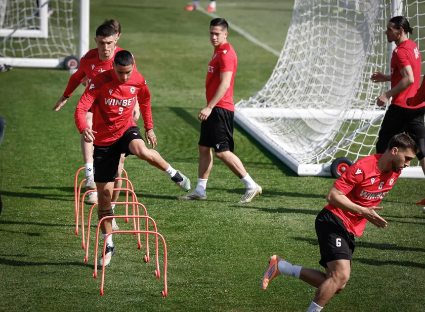 Наказаните се върнаха в строя, Янев обяви групата за довечера