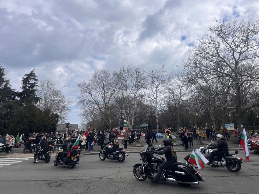 Мотористи в стачна готовност заради Гражданска отговорност