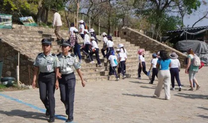 Мексико заяви, че американските агенти не са упълномощени да участват в операции в страната