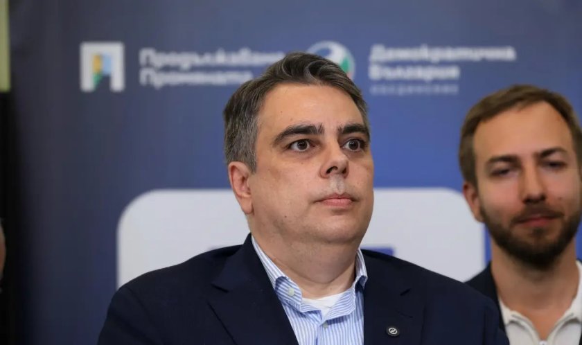 Политолог: Асен Василев е алфа мъжкар, не търпи други лидери наоколо
