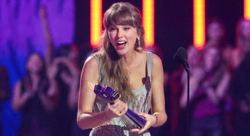 Тейлър Суифт патентова гласа и образа си, за да се защити от AI