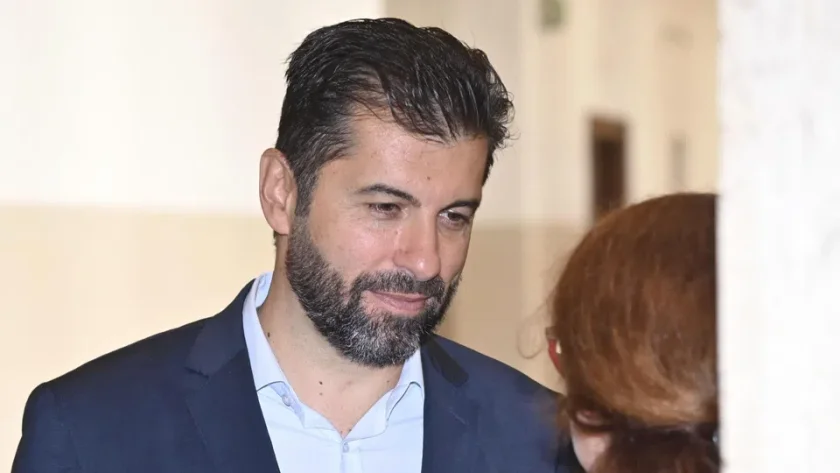 Опитват да стартират пак процеса срещу Кирил Петков и Божидар Божанов