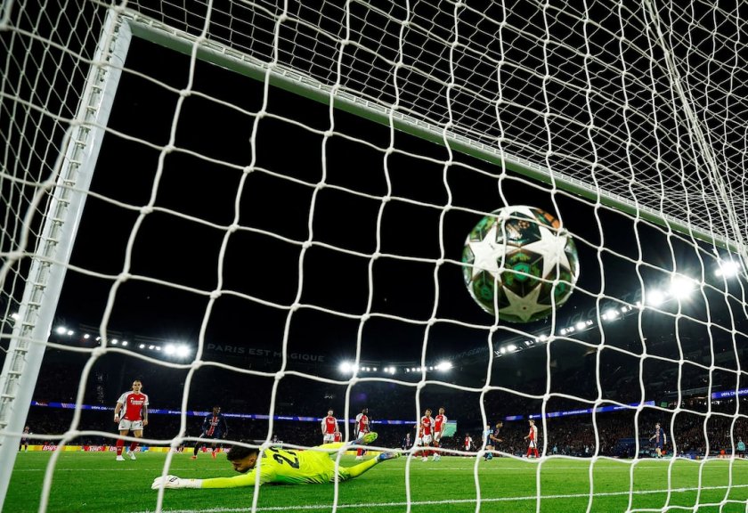 Шиърър и Рууни: Нямаше дузпа за ПСЖ!