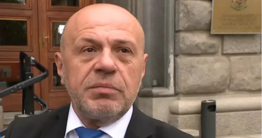 Дончев за кабинета на Радев: Да ги съдим по делата