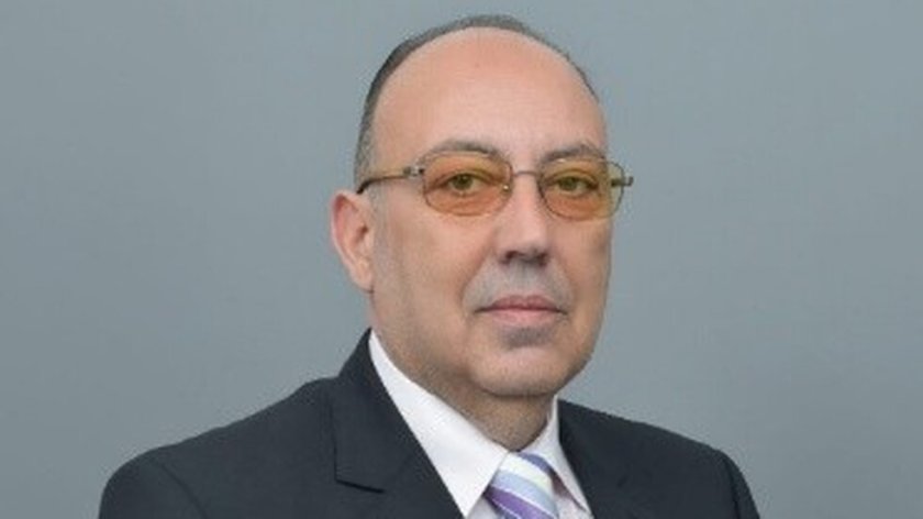 Е, НЕ: Новият губернатор на Сливен карал пиян в Германия