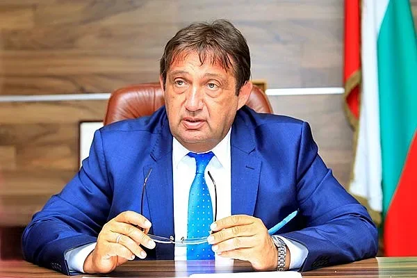 Шишков се захваща със свлачището край Смолян