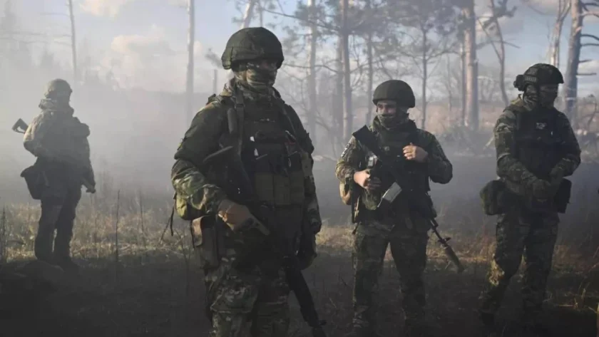 Руснаци, тайно обучени в Китай, се завръщат на фронта в Украйна