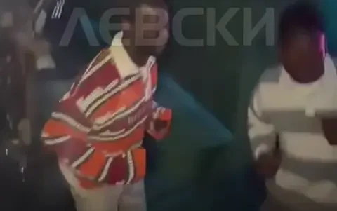 Халф на ЦСКА танцува с играчи на Левски, Соле обясни за случката (ВИДЕО)
