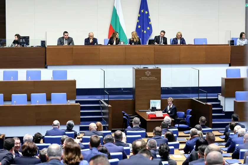 Под натиска на Брюксел: Парламентът възстанови КПК на първо четене
