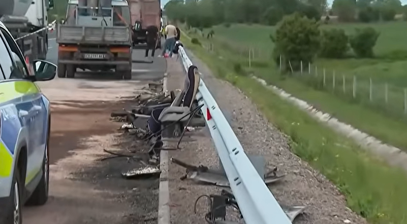 Спряха дейността на товарния превозвач, замесен в тежката катастрофа на &bdquo;Хемус&ldquo;