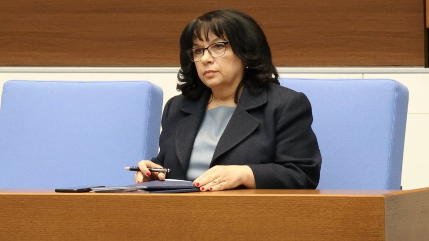 Призовавам премиера Румен Радев да не си служи с лъжи
