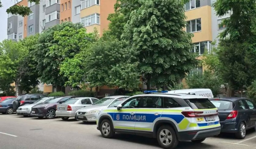 Зловещо: Намериха мъртво момиче пред блок в Благоевград