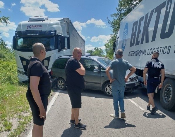 Мелето в Монтанско: Ударили са се 3 камиона и кола