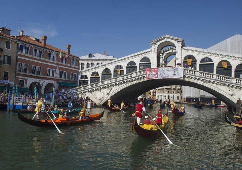 Евакуират Венеция заради бомба от ВСВ
