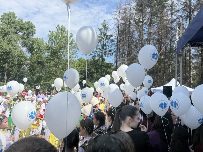 Асамблея "Знаме на мира" се завърна 