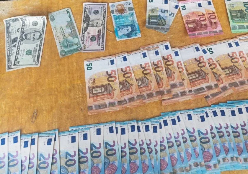 Разследват мъж за неправомерно получени 34 000 евро пенсия