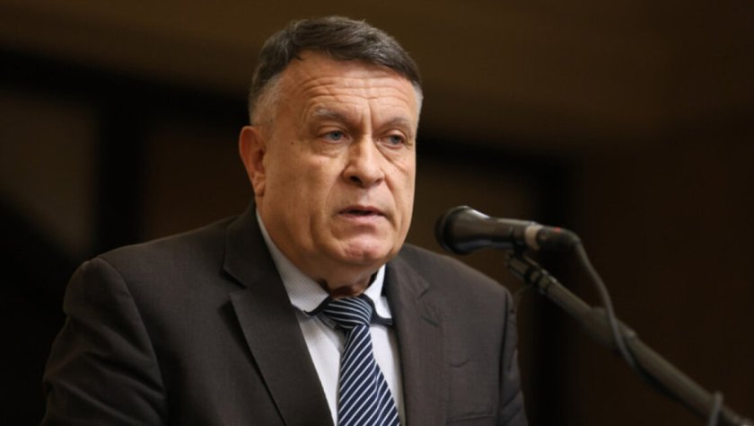 Просветният министър: Без компромиси за слаби студенти - кандидат-учители 