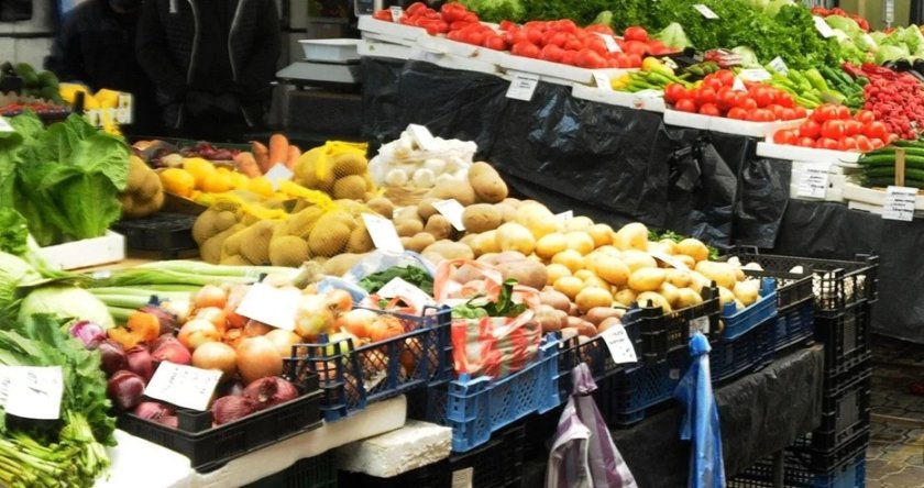 КЗК изиска сигнала на земеделците за натиск от търговски вериги