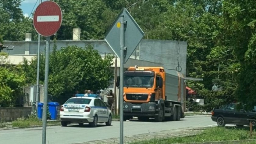 Боклучарка блъсна и уби бившата кметица на село Ветрино