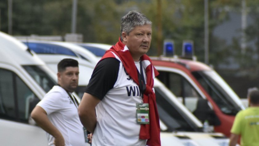 Любо Пенев подписа с Локо Сф