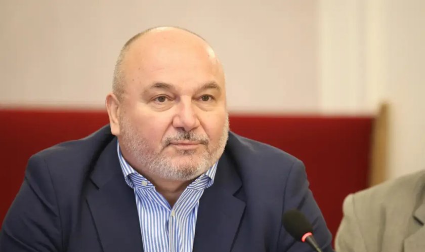 Правителствената програма трябваше да включва реформи, които да върнат и