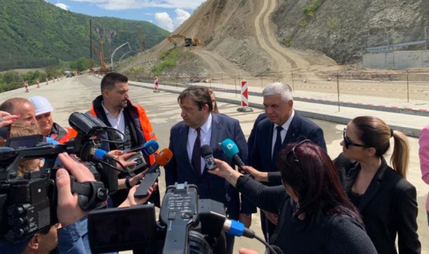 На Шишков му намирисва на схема затварянето на отсечка на "Струма"