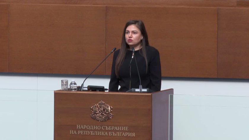 Галя Василева се закле като депутат от ГЕРБ-СДС на мястото на Любен Дилов-син