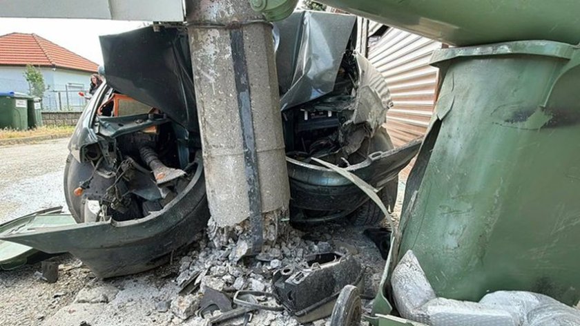 15-годишният взел колата от баща си, рязали я, за да ги извадят