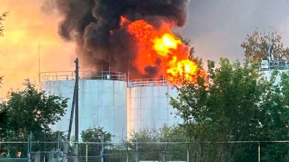 Украйна порази с дронове петролен и газов терминал в Краснодарския край