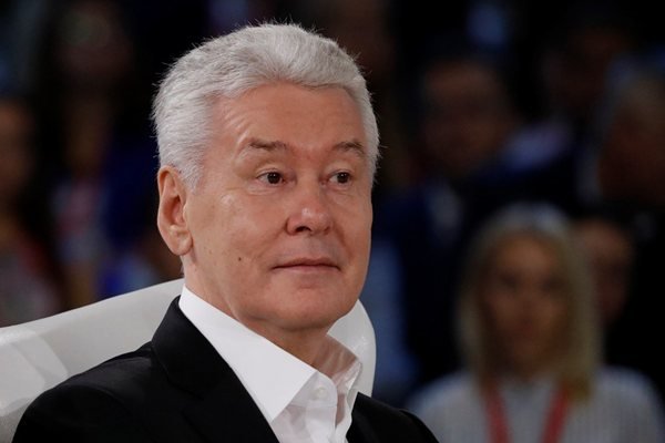ЕМБАРГО: 20 литра на калпак гориво в Москва 