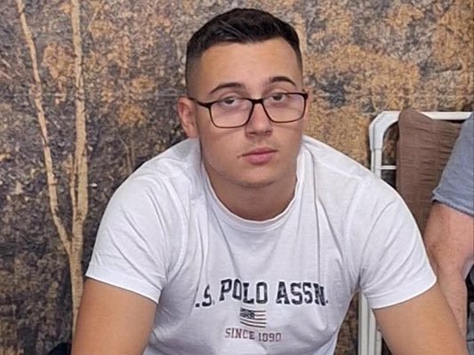 Гимназията на загиналия до Карлово Кристиян обяви ден на траур