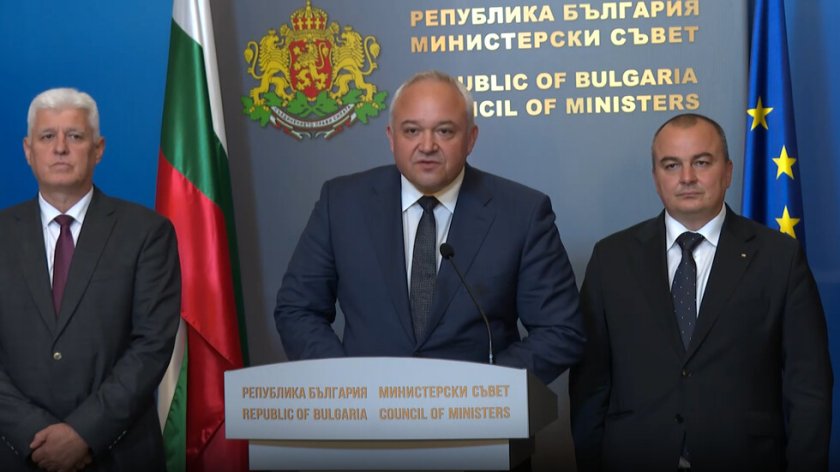 Демерджиев обяви мерките за борба с пожарите през лятото