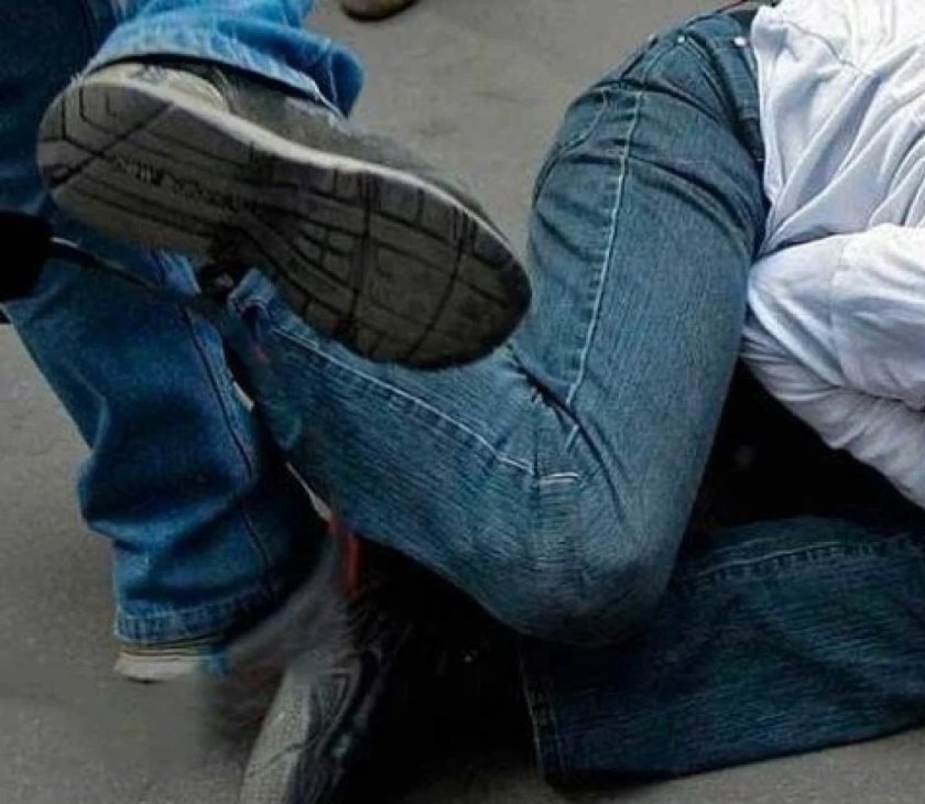20-годишна загуби съзнание след побой пред дискотека в Стара Загора